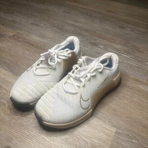 Nike white and Gold Sneakers